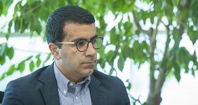 به گزارش خبرانرژی: یک عضو هیات نمایندگان اتاق تهران با بیان اینکه مساله اصلی بخش معدن، عدم انباشت سرمایه مولد در این بخش است، گفت که سیاست‌گذاری اشتباه چنین وضعیتی را در بخش معدن پدید آورده است.