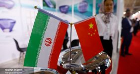 به گزارش خبرانرژی به نقل از شانا، محسن بختیار بعدازظهر روز (یکشنبه، ۱۴ مرداد) در نشست تخصصی «همکاری و روابط بین‌المللی پتروشیمی» که به ریاست علی چگنی، مدیرکل امور اقتصادی وزارت امورخارجه و حسین علیمراد، رئیس کل امور بین‌الملل شرکت ملی صنایع پتروشیمی در نخستین روز پانزدهمین همایش بین‌المللی صنعت پتروشیمی ایران برگزار شد، بیان کرد:  اهمیت صنعت پتروشیمی و جایگاه والای متخصصان و نقش‌آفرینان این صنعت در شرایط کنونی برای مقابله با جنگ اقتصادی و فشار حداکثری دشمن بیش از پیش روشن است.