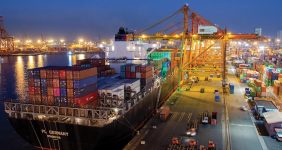 به گزارش خبرانرژی به نقل از شانا، عبدالله نکونام قدیری، بعدازظهر روز (یکشنبه، ۱۴ مرداد) در نشست تخصصی «همکاری و روابط بین‌المللی پتروشیمی» که به ریاست علی چگنی، مدیرکل امور اقتصادی وزارت امورخارجه و حسین علیمراد، رئیس کل امور بین‌الملل شرکت ملی صنایع پتروشیمی در نخستین روز پانزدهمین همایش بین‌المللی صنعت پتروشیمی ایران برگزار شد، بیان کرد: همکاری‌های تجاری ایران و برزیل را باید از دید کشور در حوزه تأمین امنیت غذایی مردم تلقی کنیم و بخش‌های دیگر مکمل این موضوع هستند.