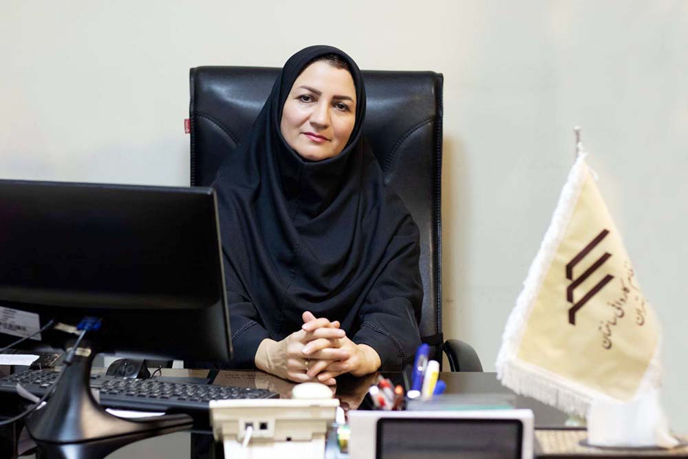 به گزارش خبرانرژی به نقل از عصر تمدن: ۱.حذف زنجیره‌های ارتباطی فی مابین مهندسین و ناظران اجرا از یک طرف با کاردان‌ها و معماران تجربی از طرف دیگر و شکاف بی‌دلیلی که فی‌مابین این عزیزان ایجاد شده و نسپردن مسئولیت یکی از علل عمده مشکلات حال بد ساختمان‌سازی در کشور عزیزمان می‌باشد لذا انتظار می‌رود جهت بهبود کیفیت ساخت می‌بایست تدبیری صحیح و قانون‌مند برای این قشر زحمت‌کش و با مسئولیت تعریف و اجرایی گردد.