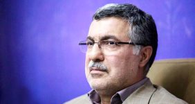 به گزارش خبرانرژی به نقل از وبدا، دکتر محمدرضا ظفرقندی متولد ۱۳۳۷ در تهران، متخصص جراحی عمومی، فلوشیپ جراحی عروق و تروما و فعال در گروه جراحی عمومی دانشکده پزشکی دانشگاه علوم پزشکی تهران و بخش جراحی عروق و اندوواسکولار بیمارستان سینا تهران است.