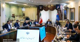 به گزارش خبرانرژی به نقل از شانا، نخستین نشست شورای معاونان وزارت نفت صبح روز (پنجشنبه، یکم شهریور) با حضور محسن پاک‌نژاد، وزیر نفت، در محل ساختمان مرکزی وزارت نفت برگزار شد و مدیران و معاونان در این نشست گزارشی از نحوه عملکرد خود در سال‌های اخیر ارائه کردند.