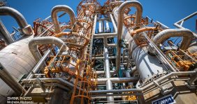 به گزارش خبرانرژی به‌نقل از شرکت ملی صنایع پتروشیمی، مرتضی شاهمیرزایی روز سه‌شنبه (نهم مرداد) در حاشیه بازدید از شانزدهمین نمایشگاه بین‌المللی صنعت پلاستیک و رنگ و رزین مشهد، با اعلام حمایت از برگزاری نمایشگاه‌های تخصصی در استان‌ها، بیان کرد: برگزاری نمایشگاه‌های تخصصی برای شناسایی استعدادهای مختلف در استان‌ها باید تداوم داشته باشد.