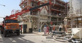 به گزارش خبرانرژی، رهبر معظم انقلاب در سخنرانی اخیر خود در مراسم تنفیذ حکم ریاست جمهوری مسعود پزشکیان، مسئولان و مجریان کشور را به قدرشناسی توان داخلی و تکیه به آن سفارش کردند و گفتند: «هر کار خوب و شرافتمندانه‌ای که در سطح دنیا می‌توانید، انجام دهید اما از توان قدرت و ابتکارات داخلی غافل نشوید. به توان داخلی اهمیت بدهید تا «ما می‌توانیم» یک شعار همیشگی باقی بماند».