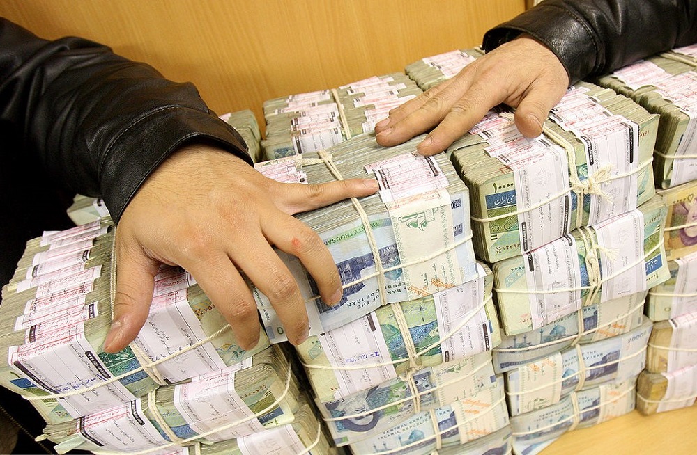 به گزارش خبرانرژی، معاون پارلمانی رئیس جمهور با اشاره به آغاز کار فعالیت دولت چهاردهم تصریح کرد: از نمایندگان مجلس قدردانی می‌کنم که به پیام وفاق ملی رئیس جمهور جواب مثبت دادند و به کل کابینه رأی مثبت دادند، امیدواریم دولت و مجلس با وفاق ملی و همکاری یکدیگر و همچنین با برنامه‌ریزی صحیح کار‌های مثبتی برای پیشرفت کشور انجام دهند.