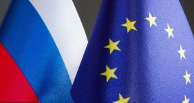 تأکید اروپا برای تشدید نظارت بر طرح سقف قیمتی نفت روسیه، کمیسیون اتحادیه اروپا از نشست اعضای این اتحادیه و ۱۲ کشور متحدش برای تشدید سقف قیمتی نفت روسیه خبر داد.