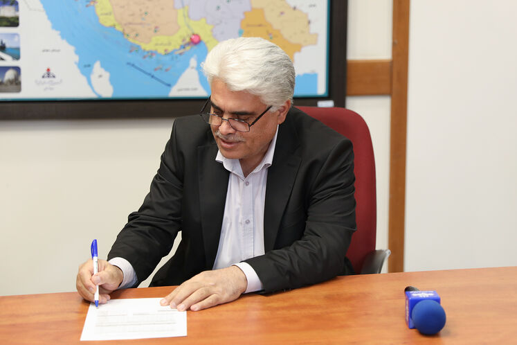 قدردانی مدیرعامل شرکت پخش فرآورده‌های نفتی از مجموعه انتظامی راهور فراجا، مدیرعامل شرکت ملی پخش فرآورده‌های در هفدهمین سال اجرای پروژه ملی کارت هوشمند سوخت، طی پیامی از همراهی مجموعه معظم انتظامی راهور فراجا در روند اجرای این طرح مهم و راهبردی قدردانی کرد.