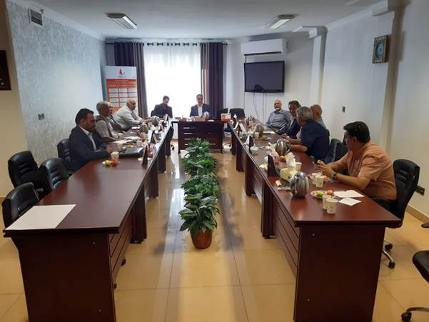 به گزارش خبرانرژی به نقل از پایگاه اطلاع‌رسانی مرکز روابط عمومی و امور رسانه‌ فدراسیون طیور ایران: پس از انتخاب هیئت رئیسه مجمع و قرائت دستور جلسه، گزارش عملکرد هیئت مدیره و بازرس و همچنین صورت‌های مالی، میزان بودجه و حق عضویت سال جاری به استماع اعضاء رسید و با اکثریت آراء مورد تائید قرار گرفت.