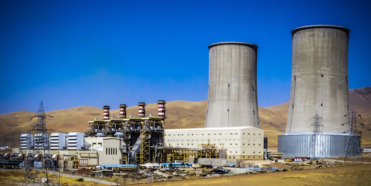 نیروگاه سیکل ترکیبی خرم‌آباد به خطوط لوله فرآورده‌ لرستان متصل می‌شود، مدیر شرکت ملی پخش فرآورده‌های نفتی منطقه لرستان گفت: به‌منظور حذف سوخت‌رسانی با نفتکش، کاهش هزینه‌های انتقال سوخت و پایداری سوخت‌رسانی به نیروگاه‌ها در فصول سرد سال، نیروگاه سیکل ترکیبی خرم‌آباد به خطوط لوله انتقال فرآورده‌های نفتی لرستان متصل می‌شود.