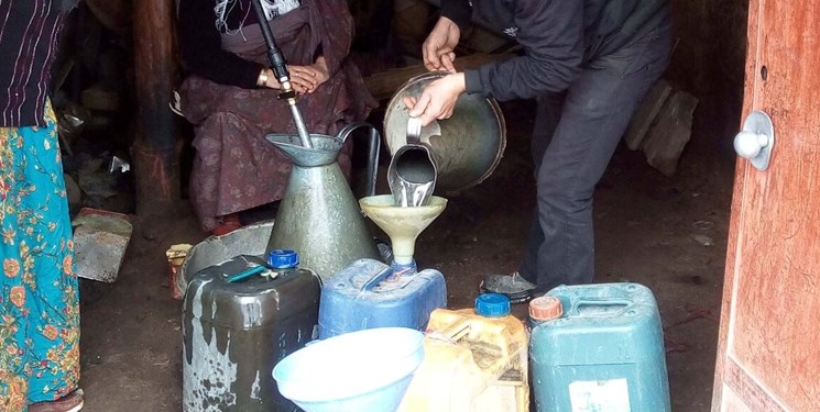 کاهش ۲۴درصدی مصرف نفت سفید در منطقه ارومیه، مدیر شرکت ملی پخش فرآورده‌های نفتی منطقه ارومیه از کاهش ۲۴درصدی مصرف نفت سفید این منطقه در ۶ ماه نخست امسال خبر داد.