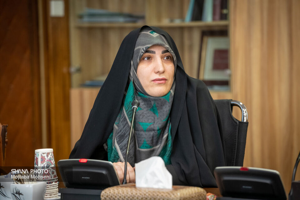 اصلاح صنعت خودروسازی یکی از راهکارهای حل ناترازی بنزین است، رئیس فراکسیون امنیت انرژی مجلس مشکل اصلی ناترازی بنزین در سمت تقاضا دانست و تأکید کرد: برای مهار مصرف باید چاره‌اندیشی کرد و دولت چهاردهم باید زمینه اصلاح صنعت خودروسازی و رفع انحصار خودروسازان را ایجاد کند که واردات خودروی کارکرده یکی از راهکارهای حل این مسئله است.