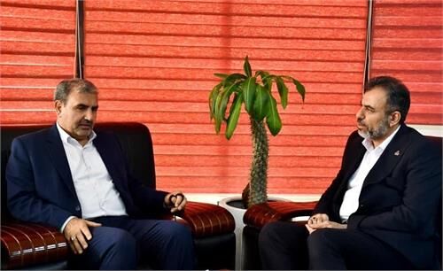 انجام اقدام‌های کلیدی در پارس‌جنوبی با همکاری شرکت‌های اصلی منطقه، مدیرعامل سازمان منطقه‌ ویژه پارس گفت: باید فعالیت‌ها و اقدام‌های کلیدی در پارس جنوبی در سایه همکاری شرکت‌های اصلی مستقر در منطقه انجام شود تا شاهد رونق و پیشرفت بیشتر در آن و مناطق پیرامونی باشیم.