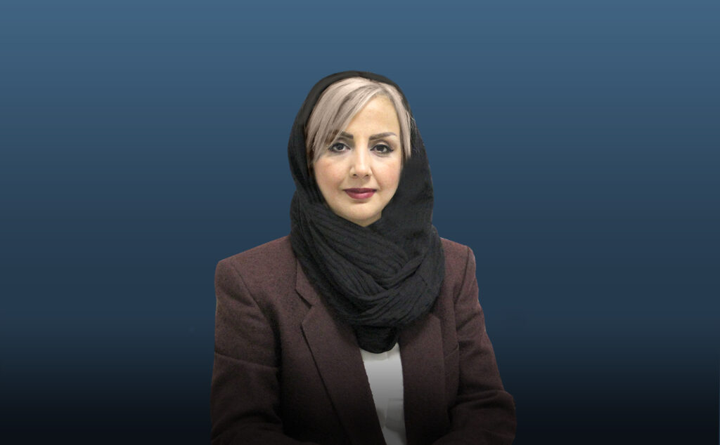 به گزارش خبرانرژی به گزارش فلزات آنلاین: نزدیک به ۴۲۰ سال پیش بود که اولین روزنامه در استراسبورگ فرانسه متولد شد و اولین رسانه به تعریف مدرن امروزی آن شکل گرفت. از آن زمان تاکنون رسانه‌های نوشتاری، شنیداری و دیداری جهان را در نوردیدند و به عنوان یکی از مهم‌ترین و تاثیرگذارترین ابزار ساخت بشر، نقشی بی‌بدیل در شکل‌دهی افکار، نگرش‏ها و رفتار مردم ایفا کرده‌‌اند.