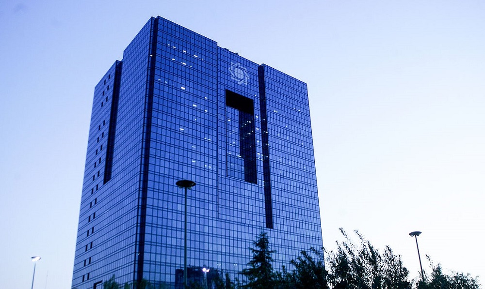 به گزارش خبرانرژی، بانک مرکزی که طبق قانون بودجه مکلف به انتشار اطلاعات تسهیلات و تعهدات کلان جاری و غیرجاری بانک‌هاست، به تازگی فهرست ابربدهکاران ۲۷ بانک دولتی و خصوصی را به روزرسانی کرده است.