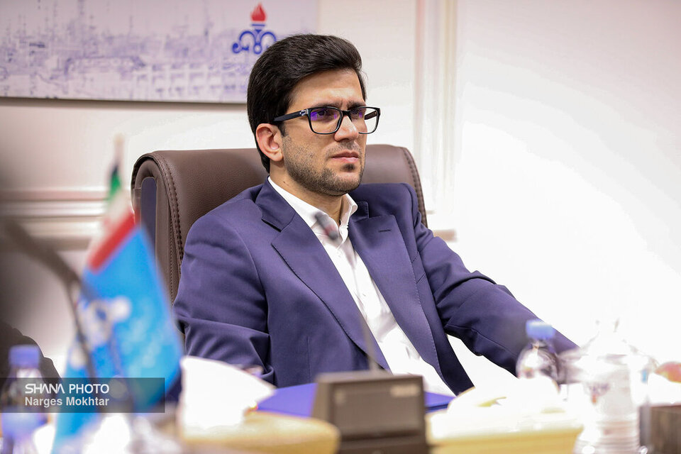 توسعه سی‌ان‌جی و متنوع‌سازی سبد سوخت از مهم‌ترین برنامه‌های صنعت پالایش است، مدیرعامل شرکت ملی پالایش و پخش فرآورده‌های نفتی ایران با بیان اینکه شرایط کشور ایجاب می‌کند که از سیاست‌های غیرقیمتی برای کنترل و مدیریت مصرف سوخت بهره بگیریم، اظهار کرد: یکی از مهم‌ترین برنامه‌هایی که در این دوره از مدیریت بر آن تأکید می‌کنیم، متنوع‌سازی سبد سوخت با استفاده از سی‌ان‌جی است که همه ارکان پالایش و پخش برای انجام این موضوع بسیج می‌شوند.