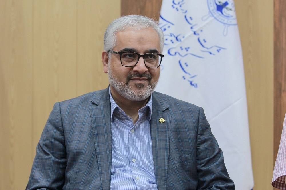 به گزارش خبرانرژی به نقل از بندر و دریا، حسین صاحبی مدیرعامل شرکت خدمات دریایی و بندری هدایت کشتی خلیج‌فارس در یادداشتی به مناسبت روز جهانی دریانوردی به نقد مدیریت سازمانی کشور در بخش بندری و دریایی پرداخته که در ادامه می‌خوانید.