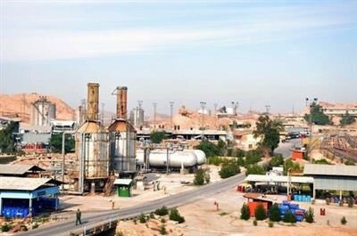 طرح‌های مطالعات مخازن با هدف افزایش تولید نفت منطقه آغاجاری اجرا شود، مدیرعامل شرکت ملی مناطق نفت‌خیز جنوب با تأکید بر بهره‌برداری صحیح از ظرفیت‌های شرکت نفت و گاز آغاجاری برای افزایش تولید و توسعه شرکت گفت: از آنجا که تولید حداکثری، اولویت ‌مناطق نفت‌خیز جنوب است، اجرای طرح‌های مطالعاتی برای شناخت بهتر مخازن با هدف افزایش و توسعه تولید باید مدنظر قرار گیرد.