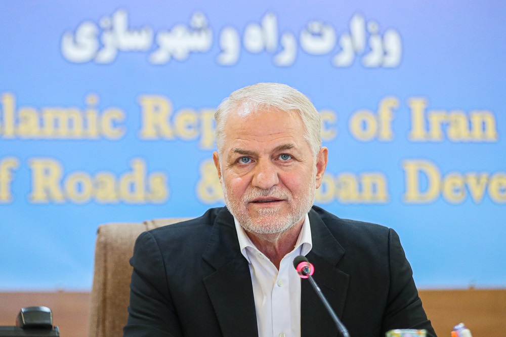 به گزارش خبرانرژی به نقل از بندر و دریا، سیدکمال‌الدین هادیان‌فر معاون حمل‌ونقل وزیر راه و شهرسازی در یادداشتی به مناسبت روز جهانی دریانوردی به اهمیت بهره‌گیری از فناوری‌های نوین همچون هوش مصنوعی، اینترنت اشیا و بلاکچین و هوشمندسازی فرآیندهای پرداخته است.