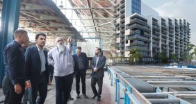 به گزارش خبرانرژی به نقل از روابط‌عمومی و امور بین‌الملل صندوق ذخیره فرهنگیان، محسن احمدی در این مراسم ضمن افتتاح خط جدید تولید نمای مدرن ساختمانی و برج با عنوان یونیتایز اظهارداشت: شرکت آلوپن با بیش از پنجاه سال قدمت نماد نوآوری و یک شرکت موفق و مورد اعتماد در صنعت ساختمان کشور بویژه تولید نمای مدرن و پروفیل شناخته می‌شود و راه‌اندازی خط تولید نمای یونیتایز که یکی از مدرن‌ترین و جدیدترین نماهای ساختمانی است به معنی توجه ویژه به نوآوری در این صنعت می‌باشد.