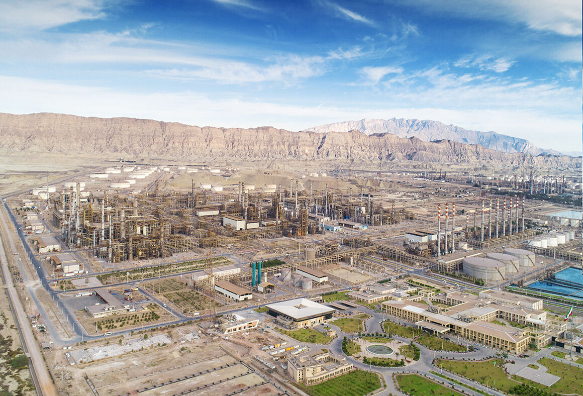 نفت ستاره خلیج‌فارس نشان عالی روابط عمومی را از معاون رئیس‌جمهوری دریافت کرد، نشان عالی چهارمین دوره جشنواره روابط عمومی و مسئولیت‌ اجتماعی ازسوی معاون اجرایی رئیس‌جمهوری به روابط‌عمومی شرکت نفت ستاره خلیج‌فارس اعطا شد.