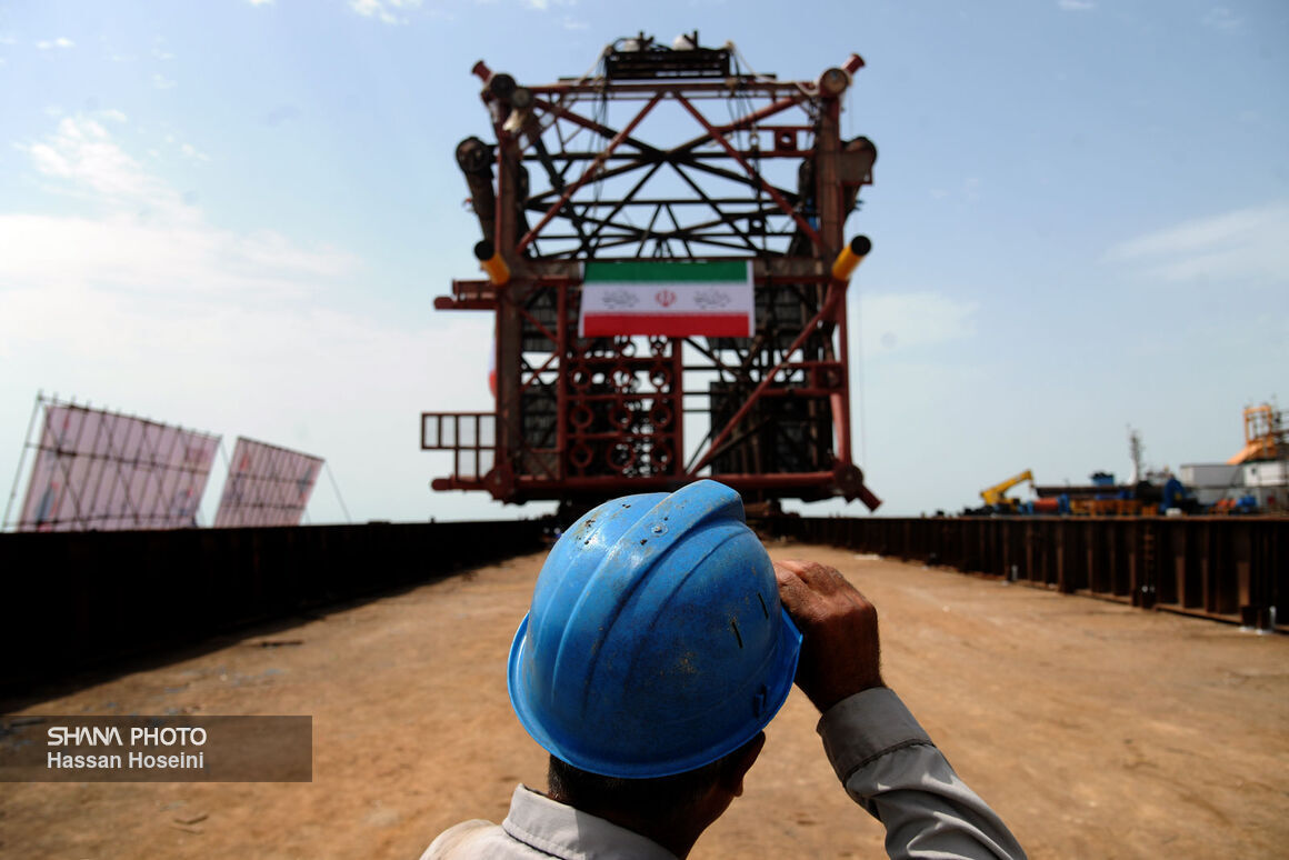 همکاری پالایشگاه‌های پارس جنوبی با بیش از ۱۰۰ شرکت دانش‌بنیان و سازنده داخلی، مدیرعامل مجتمع گاز پارس جنوبی گفت: مدیران بزرگترین مجتمع گازی کشور نگاه بسیار ویژه‌ای به دانش‌بنیان‌ها و سازندگان داخلی دارند و اکنون با بیش از ۱۰۰ شرکت داخلی و دانش‌بنیان همکاری بسیار نزدیکی داریم.