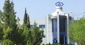 به گزارش خبرانرژی به نقل از روابط عمومی موسسه رازی، نخستین نشست صمیمانه هم اندیشی تولیدکنندگان داخلی واکسن، با دعوت موسسه رازی و حضور علی اسحاقی رئیس موسسه با همراهی تنی چند از مدیران این مجموعه، در سالن زنده یاد دکتر مرتضی کاوه برگزار شد.