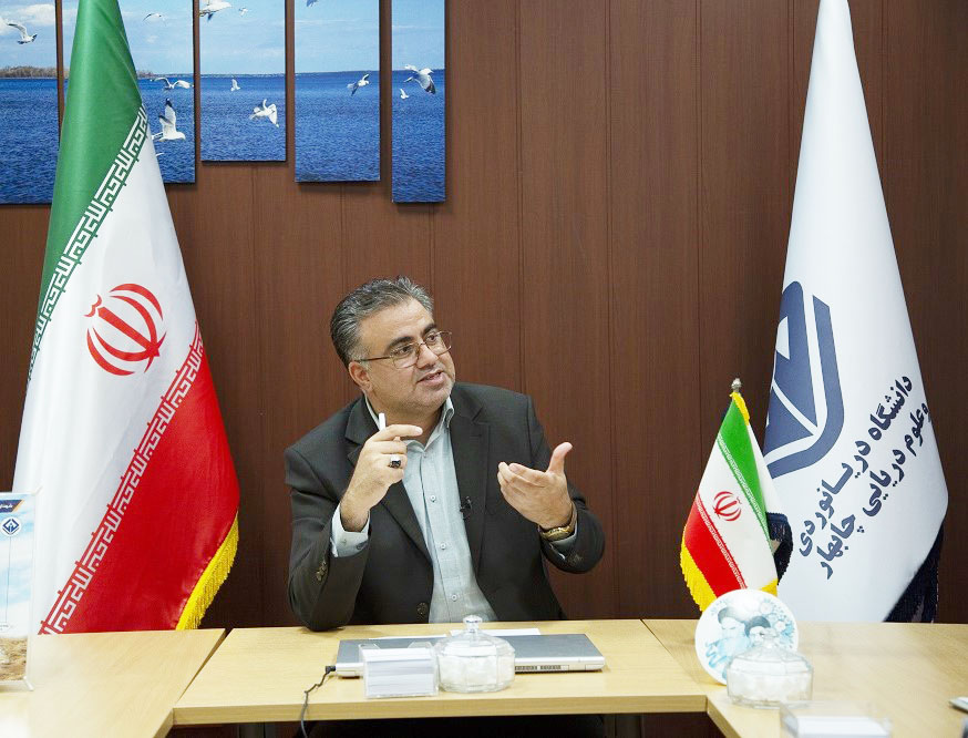 به گزارش خبرانرژی به نقل از بندر و دریا، دانشگاه دریانوردی و علوم دریایی چابهار با تربیت و آموزش نیروی مورد نیاز صنعت دریانوردی توانسته از یک سو ناوگان دریایی کشور را از نیروهای خارجی بی‌نیاز کند و از سوی دیگر دریانوردان متخصص و شاخصی به جامعه دریایی جهان عرضه کند.