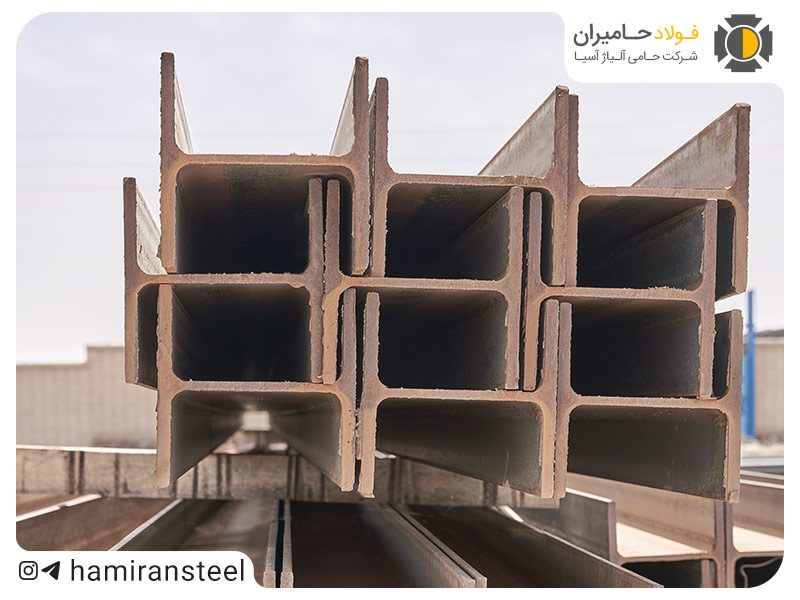 به گزارش خبرانرژی: طی روزهای اخیر، بازار تیرآهن شاهد نوساناتی در قیمت‌ها بوده که این تغییرات از شنبه، ۱۹ آبان تا روز ، ۲۲ آبان ۱۴۰۳ به‌طور مشهودی خود را نشان داده است. در این گزارش به بررسی دقیق روند تغییرات قیمتی تیرآهن در این بازه زمانی پرداخته‌ایم تا تصویری شفاف از وضعیت بازار در اختیار شما قرار دهیم.