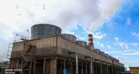 رکورد تحویل نزدیک به ۴ میلیارد لیتر سوخت مایع به نیروگاه‌ها ثبت شد، رکورد تحویل ۴ میلیارد لیتر سوخت مایع (نفت‌گاز و نفت کوره) به نیروگاه‌ها طی ۸۰ روز نخست شروع به کار دولت چهاردهم ثبت شد.