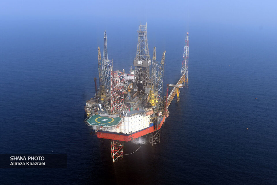 سهم فاز ۱۱ پارس جنوبی در جبران ناترازی گاز؛ از وعده تا عمل، گاز تولیدی از فاز ۱۱ پارس جنوبی در حالی قرار بود بخشی از ناترازی گاز را جبران کند و تولید گاز از این فاز در زمستان سال ۱۴۰۲ به ۱۵ میلیون متر مکعب در روز برسد که به گفته مدیران نفتی دولت قبل، تولید گاز فاز ۱۱ در اردیبهشت امسال نیز تنها ۱۰ میلیون مترمکعب در روز بود.