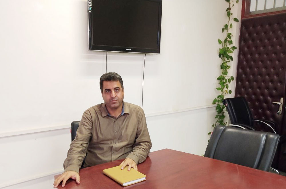 به گزارش خبرانرژی به نقل از بندر و دریا، سیدعلی‌اکبر هدایتی، رئیس دانشکده شیلات و محیط زیست دانشگاه علوم کشاورزی و منابع طبیعی گرگان در یادداشتی با اشاره به 2 مسیر متفاوت و همراه در جهت توسعه فعالیت‌های دریامحور به بررسی اهمیت شیلات و محیط زیست در صنایع دریایی پرداخته است.