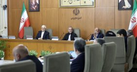 ضرورت تبیین سیاست‌های اصلاح الگوی مصرف، رئیس‌جمهوری بر ضرورت تبیین، ترویج و اجرای سیاست‌های اصلاح الگوی مصرف تأکید کرد و گفت‌: افزایش بهره‌وری منابع پایه همواره باید از اولویت‌های اصلی مدیران دستگاه‌های اجرایی باشد.