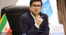 به گزارش خبرانرژی به نقل از شانا، محمدصادق عظیمی‌فر صبح دیروز (سه‌شنبه، ششم آذر) در نشست هم‌اندیشی با مدیران وزارت صنعت، معدن و تجارت و مدیران عامل شرکت‌های خودروسازی کشور با بیان اینکه مصرف بنزین امسال نسبت به پارسال ۶ درصد افزایش یافته است، اظهار کرد: باید برنامه‌ریزی‌های مرتبط با ناترازی انرژی در افق بلندمدت و کوتاه‌مدت تدوین و بخش‌های مختلف نسبت به عملکرد خود در این زمینه پاسخگو باشند.