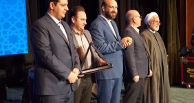 به گزارش خبرانرژی به نقل از روابط عمومی تولیدی بازرگانی اشجع باتری در اختتامیه هجدهمین دوره جایزه ملی کیفیت ایران که در شامگاه یکشنبه ۲۰ آبان ۱۴۰۳ برگزار گردید، شرکت تولیدی بازرگانی اشجع باتری (آکو باتری ) مفتخر به دریافت لوح تقدیر اشتهار به کیفیت چهار ستاره گردید.