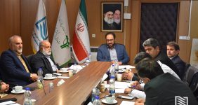 به گزارش خبرانرژی به نقل از پایگاه اطلاع رسانی شرکت انبارهای عمومی و خدمات گمرکی ایران، جلسه بررسی و نظارت بر عملکرد شرکت‌ها و شعب تابعه با حضور «امید حسین ابیانه نظری» مدیرعامل شرکت، «مهدی علی اصغرزاده» معاون عملیات و امور گمرکی، «محمود خطیب» معاون برنامه ریزی و اقتصادی ، «اکبر باقریان » معاون هماهنگی و امور مجامع ، مدیر حراست، «مهدی ادیبی فرد» مشاور عالی مدیرعامل، «مقصود صدری» مدیر اجرایی و امور گمرکی، «محمدحسین مومنی» مدیر اموال و سرجمع داری و نمایندگانی از واحد نظارت بر شرکت‌ها و امور مجامع شرکت انبارهای عمومی و خدمات گمرکی ایران و با مشارکت مدیران عامل، معاونان و مدیران شرکت‌های سهلان و بازرگان  به صورت ویدئو کنفرانس برگزار گردید.