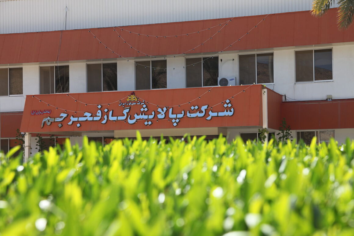 کاهش ۷۰ درصدی سوختن گازهای مشعل در پالایشگاه فجر جم، مدیرعامل شرکت پالایش گاز فجر جم از کاهش ۷۰ درصدی سوختن گازهای مشعل در این مجموعه خبر داد.