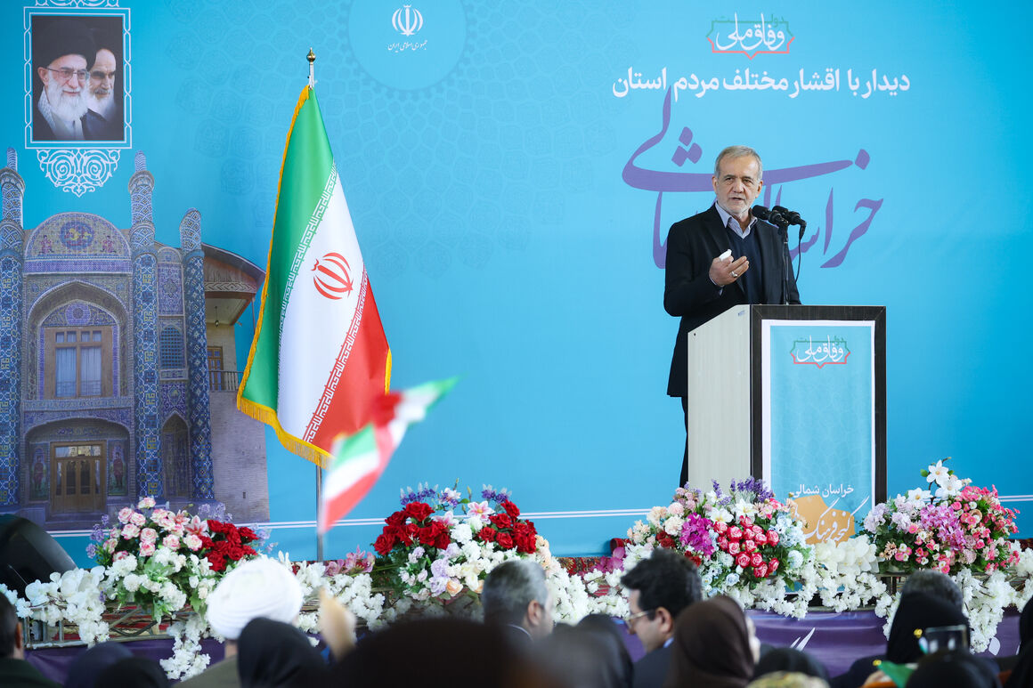 اصلاح فرهنگ مصرف، ناترازی انرژی را مدیریت می‌کند، رئیس‌جمهوری با بیان این که ایران امروز در مجموع بزرگترین ذخایر نفت و گاز جهان را داراست، گفت: اما مصرف سه‌ یا چهار برابر اروپا ما را دچار بحران کرده است، از این رو اصلاح فرهنگ مصرف ناترازی انرژی را مدیریت می‌کند.