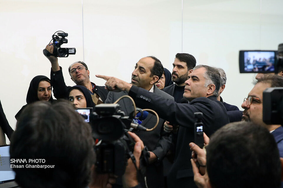 بازدید وزیر نفت از مرکز دیسپچینگ شرکت ملی گاز، وزیر نفت با توجه به ورود موج جدید سرما به کشور، برای اطلاع از تازه‌ترین وضع گازرسانی از مرکز دیسپچینگ شرکت ملی گاز ایران بازدید کرد.