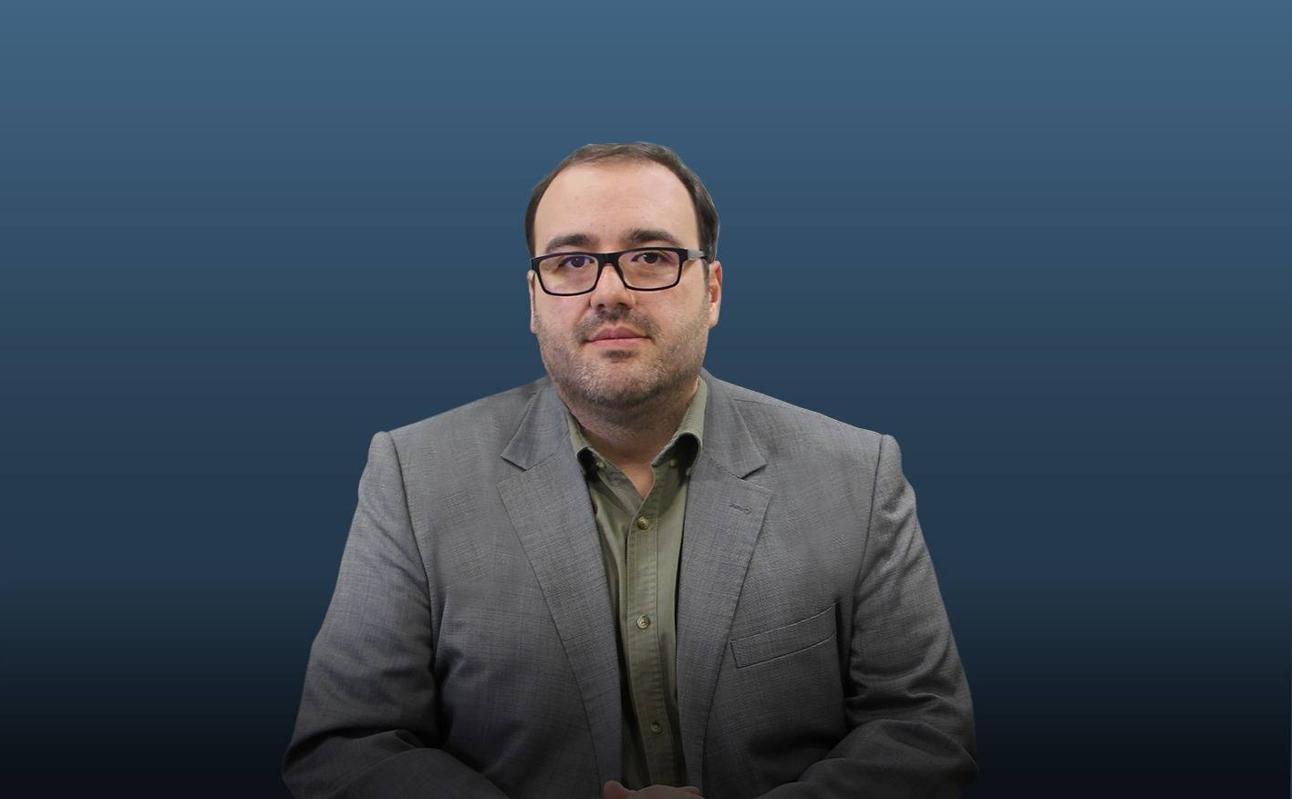 به گزارش خبرانرژی  به نقل از فلزات  آنلاین: میزان ذخایر سنگ‌آهن جهان در سال گذشته میلادی حدود ۱۹۰ میلیارد تن (معادل ۸۷ میلیارد تن آهن محتوی) بوده که در این بین ایران با سهم ۳٫۳ میلیارد تنی از این ذخایر (معادل ۱٫۵ میلیارد تن آهن محتوی)، در رتبه هشتم برترین کشورهای دارنده ذخایر سنگ‌آهن در جهان ایستاده است.