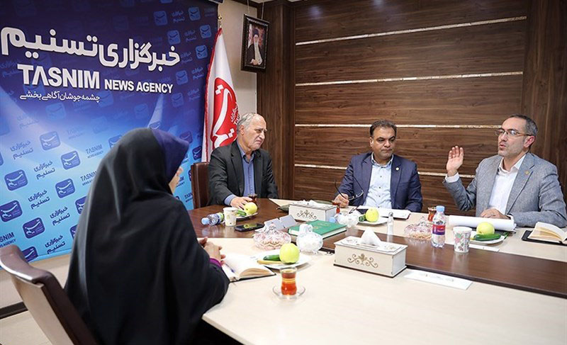 به گزارش خبرانرژی به نقل از تسنیم، یک مشکل اصلی اقتصاد کشور این روزها رکود تولید است که اکثر صنایع کشور با آن روبرو هستند، از جمله صنعت نساجی که طی سالیان متمادی گذشته به دلیل بی توجهی دولت و سیاستگذاری های غلط اقتصادی به حال و روز بدی دچار شده است و بخش عمده مشکلات امروز صنعت نساجی هم هیچ ربطی به تحریم ندارد، چرا که بدون تحریم هم صنعت نساجی همین حال و روز را داشت.