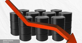 قیمت نفت پس از افزایش در هفته‌های اخیر کاهش یافت، قیمت نفت از بالاترین سطح خود در هفته های اخیر در پی تمرکز معامله‌گران بازار بر تصمیم احتمالی بانک مرکزی آمریکا درباره کاهش نرخ بهره، پایین آمد.