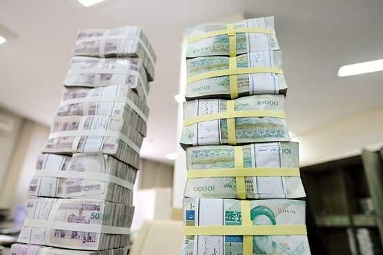 به گزارش خبرانرژی: طهماسب مظاهری؛ کارشناس اقتصادی درباره حذف چهار صفر از پول ملی اظهار کرد: حذف صفر از پول ملی یا همان اصلاح پولی زمانی اتفاق می‌افتد که یک کشور چند سالِ پی‌درپی تورم‌های بالا را تجربه کند و ارزش پول ملی آن کم شود و در نهایت هم پول ملی آن کشور به نسبت کشورهایی که با آن‌ها خریدوفروش و مراوده دارد نامتناسب و نامعقول شود.