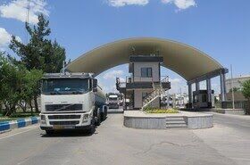 منطقه تربت حیدریه پرچمدار ناوگان حمل‌ونقل کشور شد، مدیرعامل شرکت ملی پخش فرآورده‌های نفتی منطقه تربت حیدریه اظهار کرد: در ارزیابی نیمه نخست سال ۱۴۰۳ ناوگان حمل‌ونقل منطقه تربت حیدریه برای سومین دوره متوالی با ۹۸ درصد تریلر فعال، رتبه دوم مناطق سی‌وهفت‌گانه کشور را در حوزه کارکرد نفتکش‌ها به‌دست آورد.