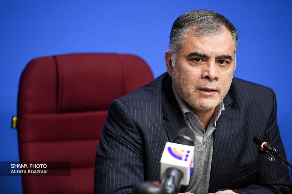 ۲۵۰ هزار بشکه در روز به ظرفیت تولید نفت اضافه می‌شود، وزیر نفت از افزایش ظرفیت تولید نفت تا حدود ۲۵۰ هزار بشکه در روز خبر داد.