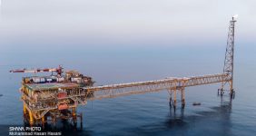 ۳۰۰ میلیارد ریال قرارداد پژوهشی در نفت و گاز پارس، رئیس پژوهش و فناوری و کانون تفکر شرکت نفت و گاز پارس گفت: ۹ قرارداد پژوهشی به ارزش ۳۰۰ میلیارد ریال در این شرکت در حال اجرا است و سه موضوع پژوهشی دیگر نیز در شرف عقد قرارداد است.