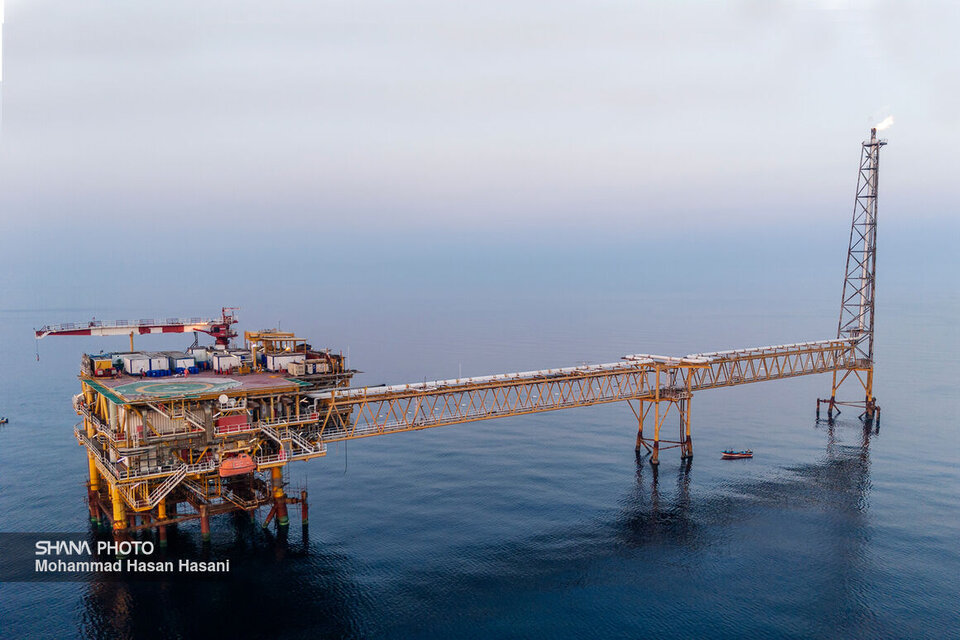 ۳۰۰ میلیارد ریال قرارداد پژوهشی در نفت و گاز پارس، رئیس پژوهش و فناوری و کانون تفکر شرکت نفت و گاز پارس گفت: ۹ قرارداد پژوهشی به ارزش ۳۰۰ میلیارد ریال در این شرکت در حال اجرا است و سه موضوع پژوهشی دیگر نیز در شرف عقد قرارداد است.