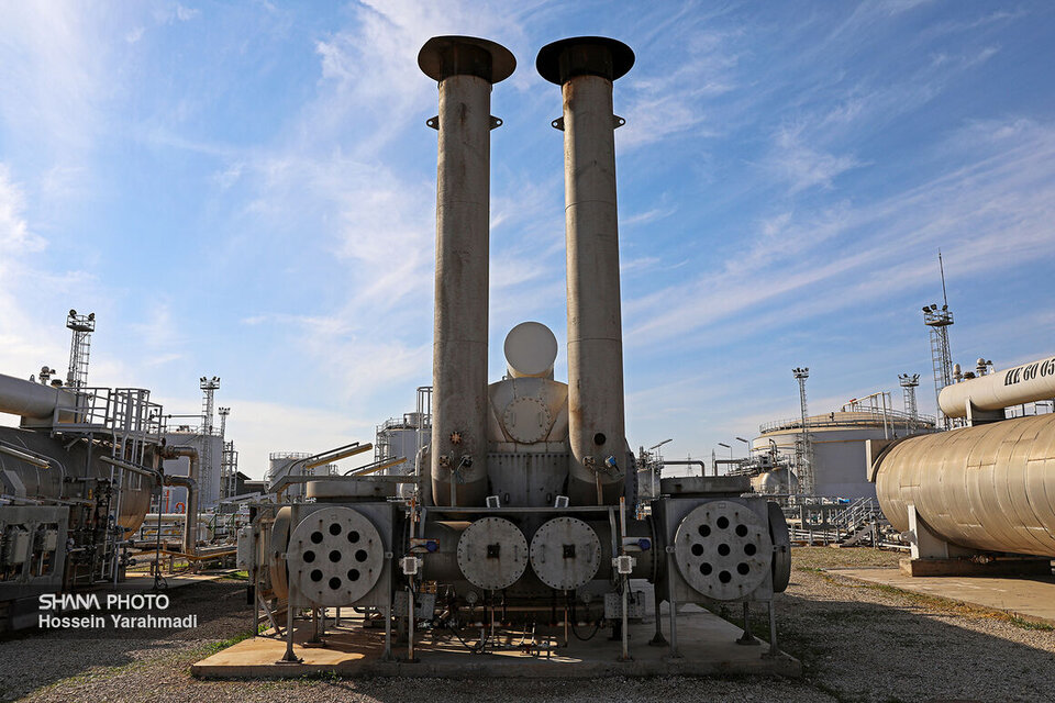 به گزارش خبرانرژی به نقل از شانا، فاز دو واحد نمک‌زدایی اهواز متمرکز که سوم بهمن ماه همزمان با سفر مسعود پزشکیان به خوزستان و در حضور محسن پاک‌نژاد، وزیر نفت به بهره‌برداری رسید.