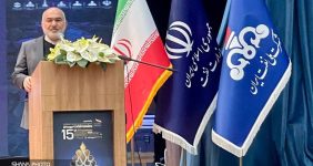 توجه به منافع محلی در پروژه‌های مسئولیت اجتماعی صنعت نفت، استاندار خوزستان گفت: هم‌اکنون ضمن توجه جدی به تولید ثروت و حفظ منافع ملی در این استان، پیگیر منافع محلی از مسیر اجرای پروژه‌های مسئولیت‌های اجتماعی از سوی صنعت نفت نیز هستیم. 