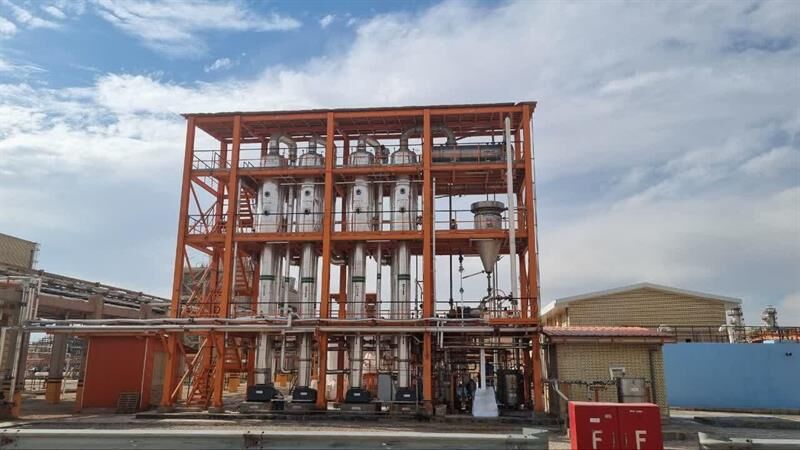 به گزارش خبرانرژی به نقل از شرکت پالایش گاز بیدبلند خلیج فارس، پروژه پکیج بازیافت آب‌های دورریز این پالایشگاه با ظرفیت یک میلیون لیتر در روز و با هدف بازیافت و بازچرخانی آب‌های دورریز و تبدیل آن به آب‌های صنعتی مورد نیاز مجتمع، با سرمایه‌گذاری ۴.۲ میلیون یورو با فناوری ZLD (Zero Liquid Discharge) به بهره‌برداری رسید.