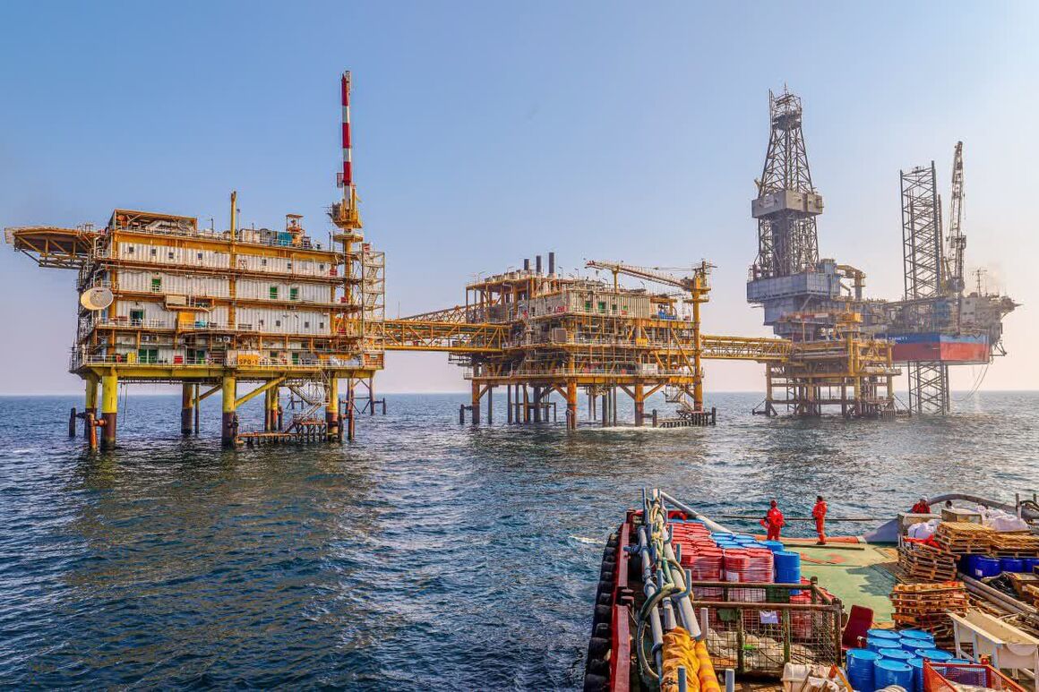 تولید گاز در فاز ۱۳ پارس جنوبی افزایش یافت، معاون طرح‌های توسعه‌ای شرکت نفت و گاز پارس گفت: با تکمیل یکی از چاه‌های گازی فاز ۱۳ پارس جنوبی، ظرفیت تولید گاز از این فاز ۱.۷ میلیون متر مکعب در روز افزایش یافت.